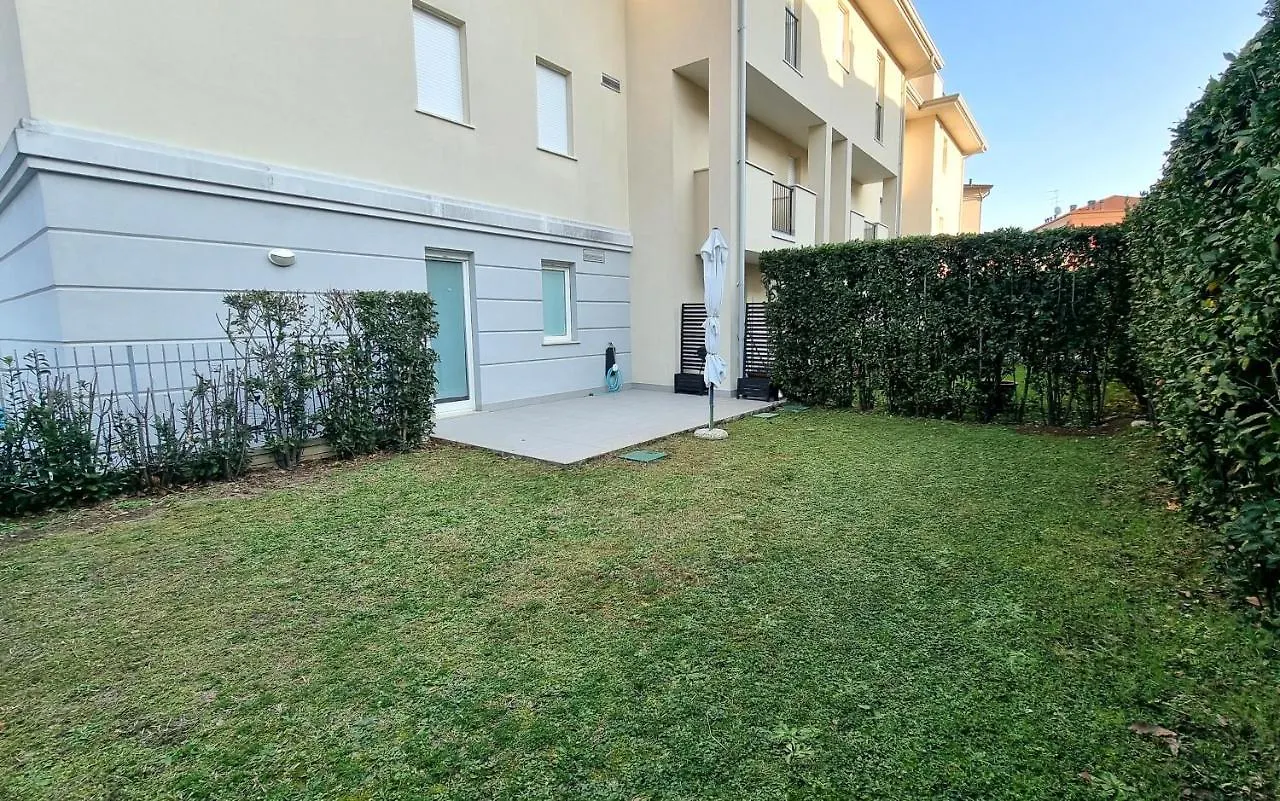 Profumo Di Rosa Desenzano Apartment Desenzano del Garda