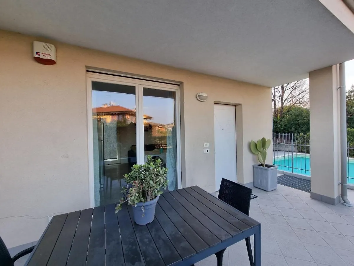 Profumo Di Rosa Desenzano Apartment Desenzano del Garda